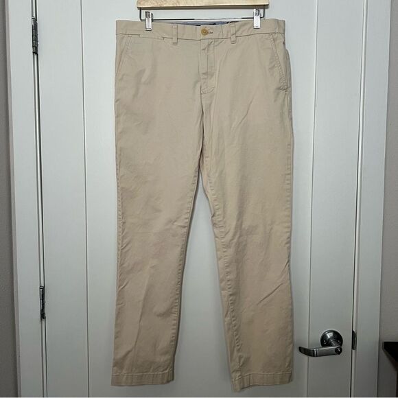 Tommy Hilfiger Pants Mens Size 36x32 Beige Slim Fit Chino Classic Cotton Preppy - Picture 1 of 15